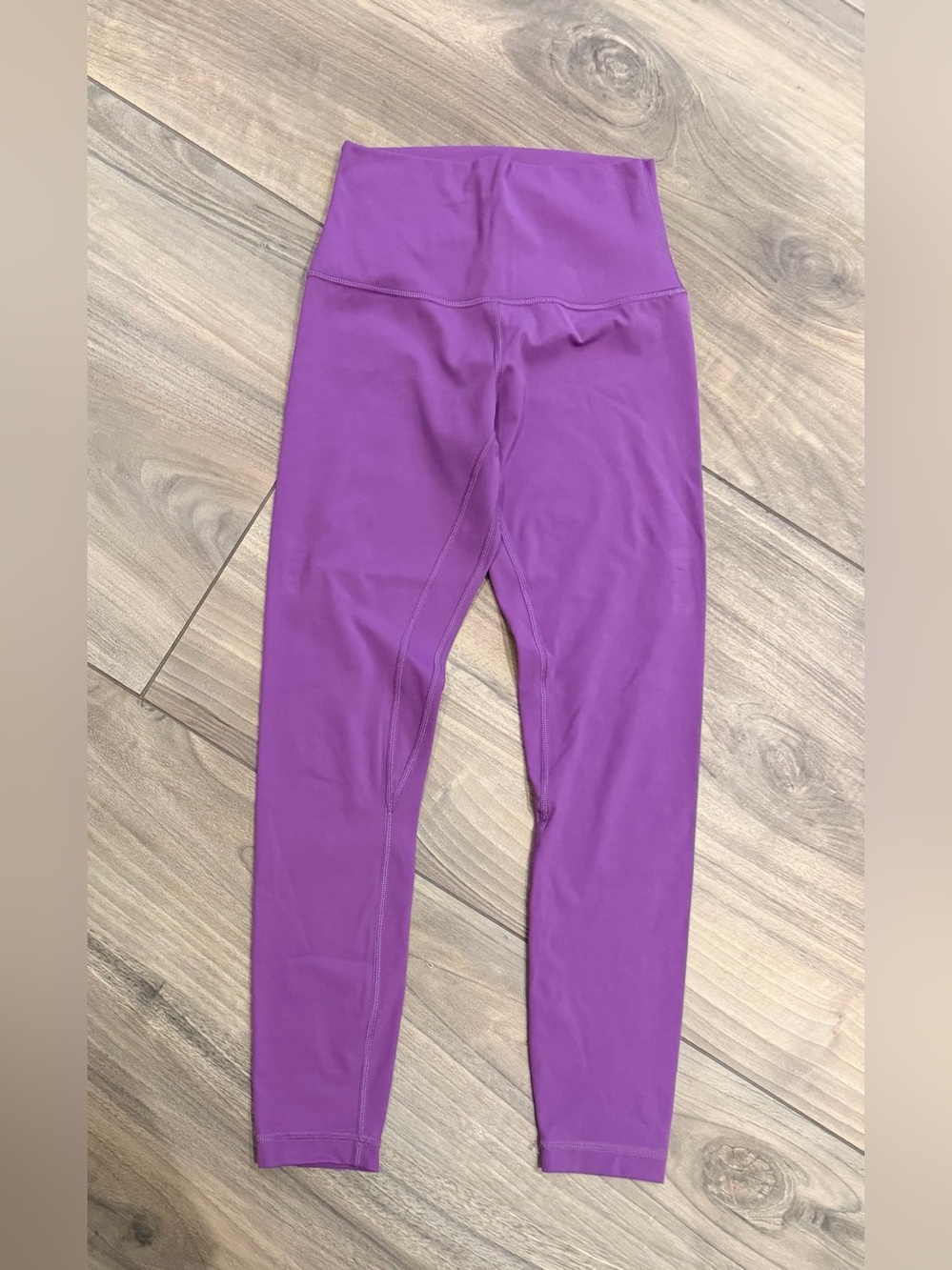 lululemon athletica women’s Magenta High-Waist Leggings size 4 - Picture 3 of 4